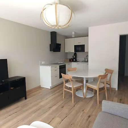 Moderne Avec Balcon - 4 Pers. - Fr-1-673-21 펜션 *